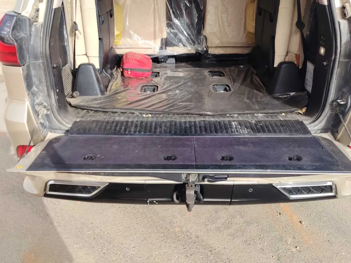 Car image 39