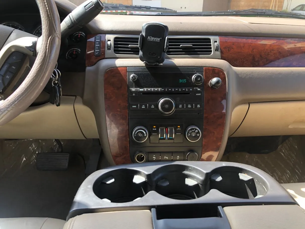 Car image 17