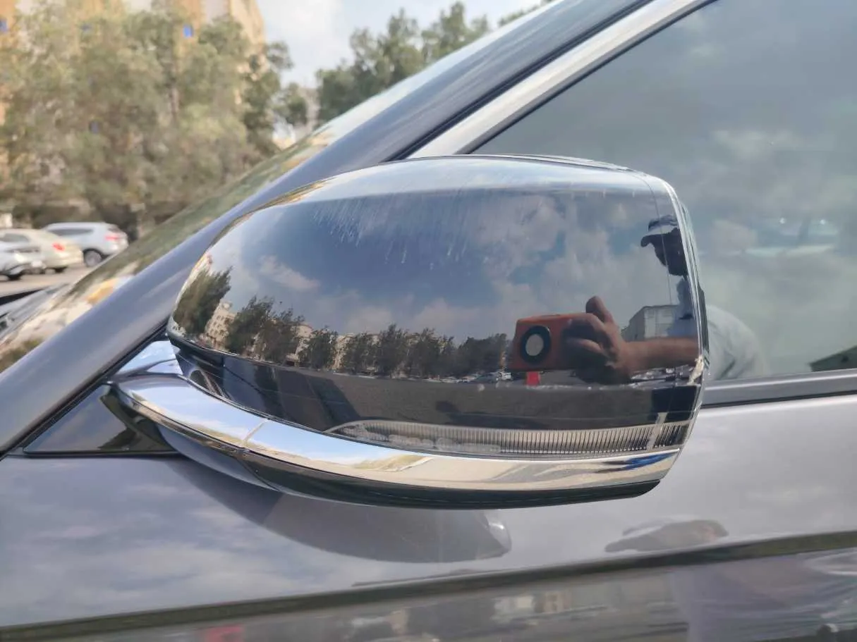 Car image 33