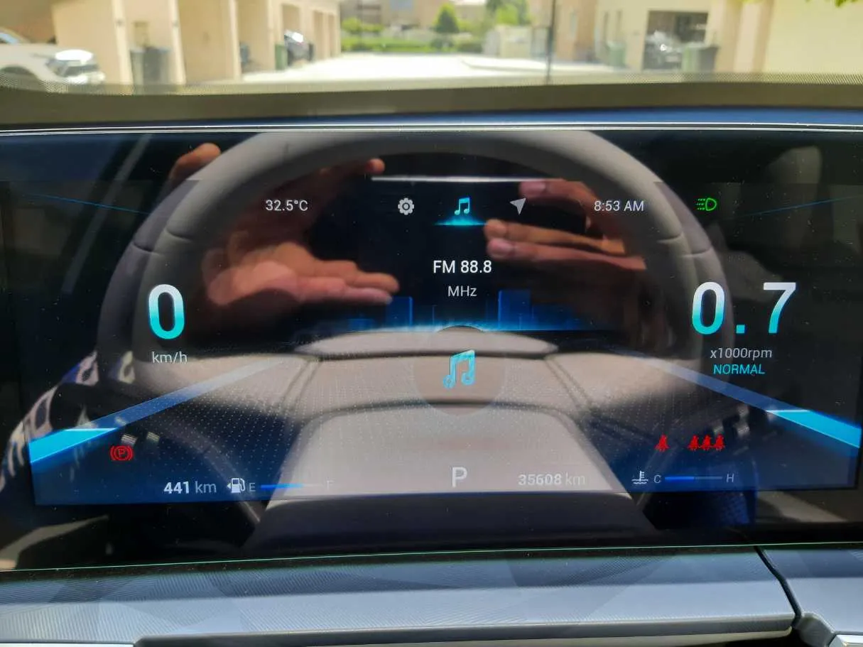 Car image 18