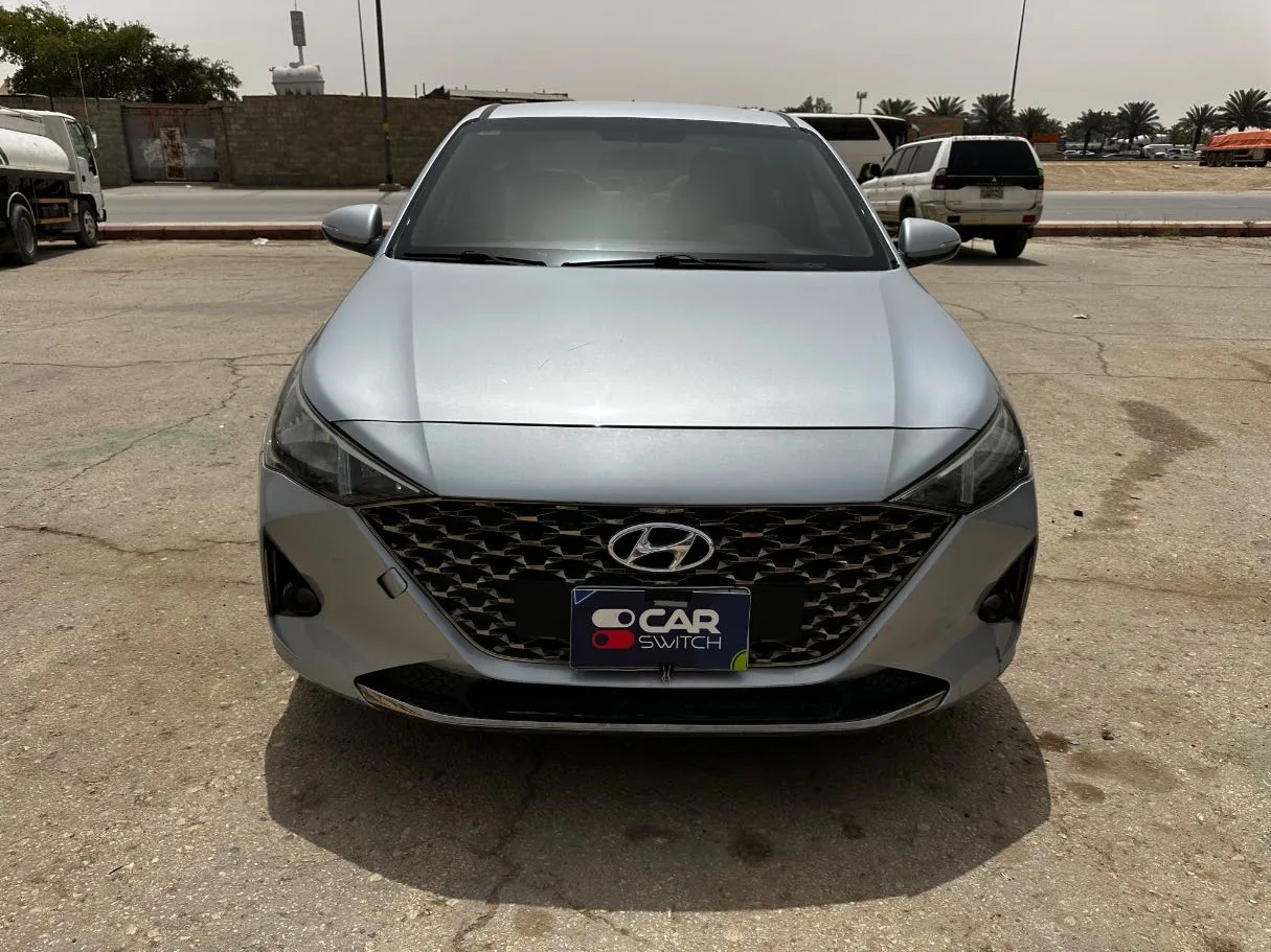 Car image 2