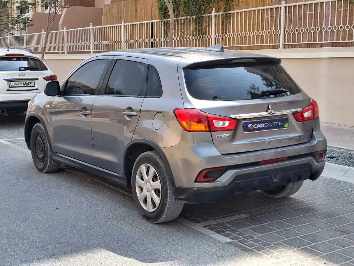 Car image 7