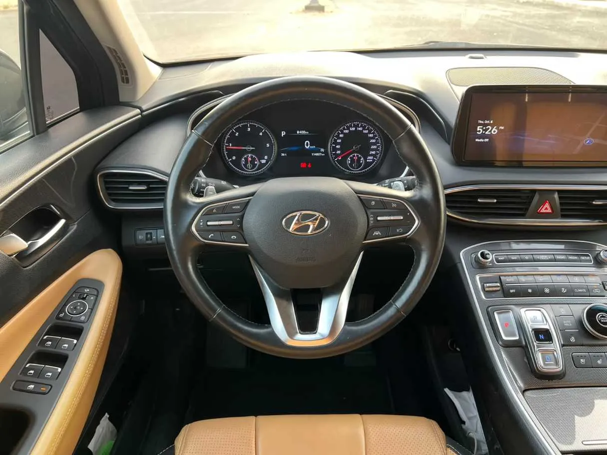 Car image 20