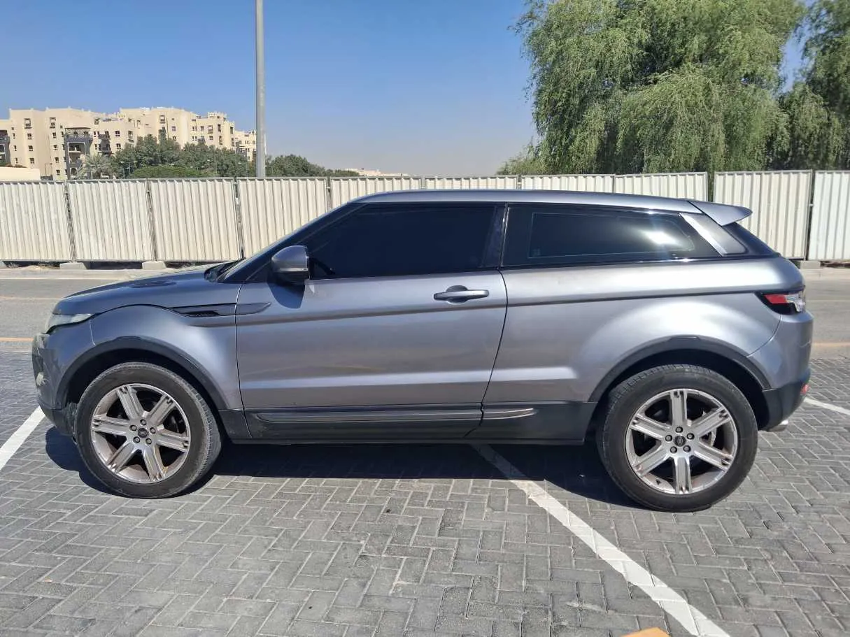 Car image 8