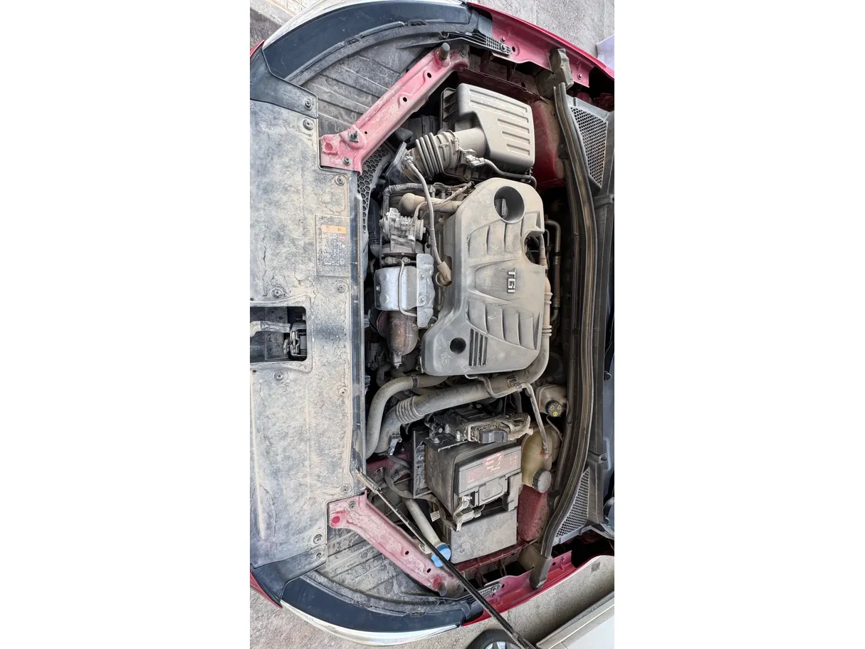 Car image 27