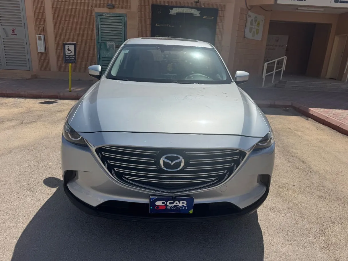 Car image 2