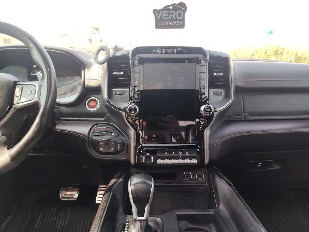 Car image 21