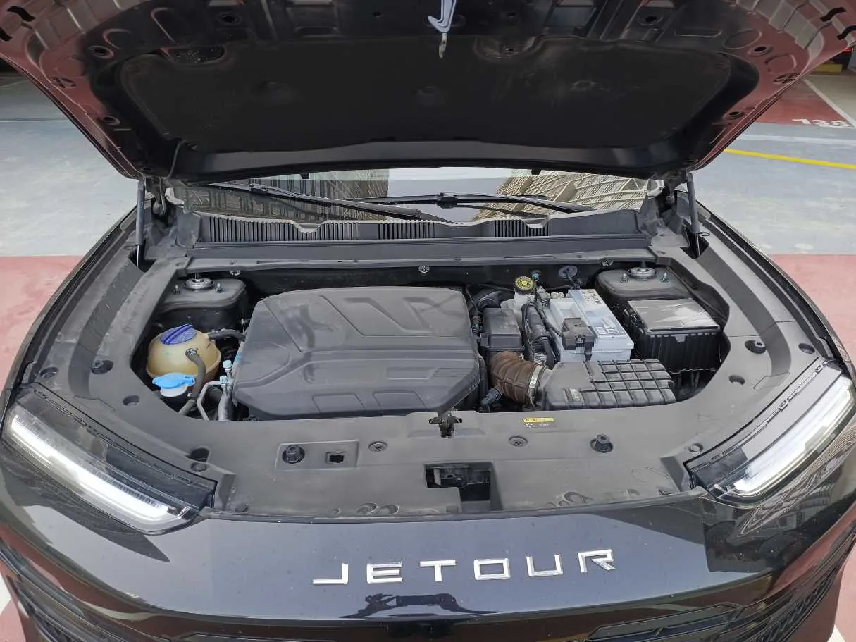 Car image 25