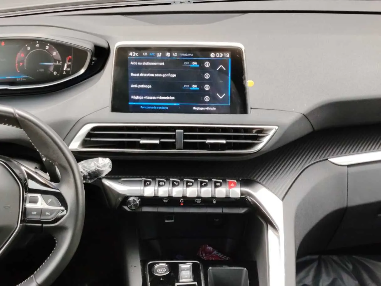 Car image 23