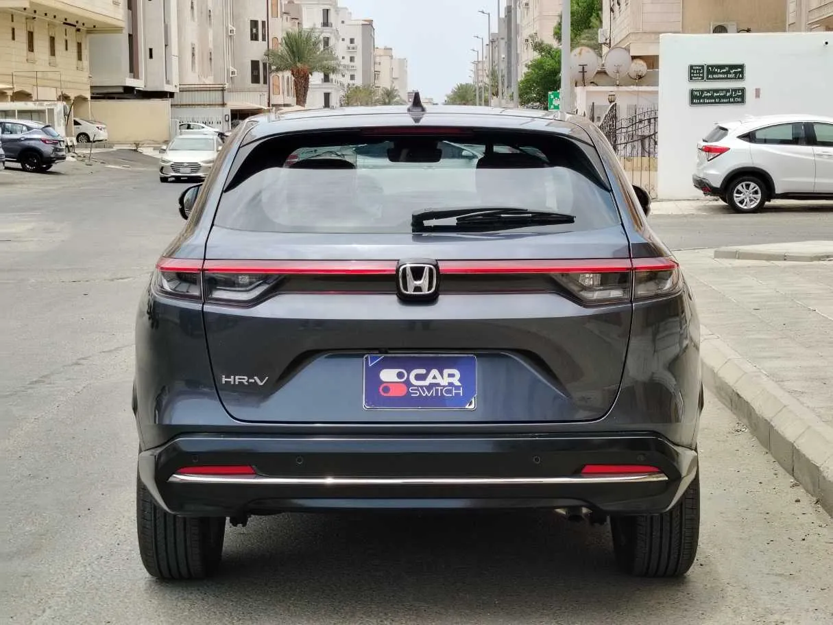 Car image 6