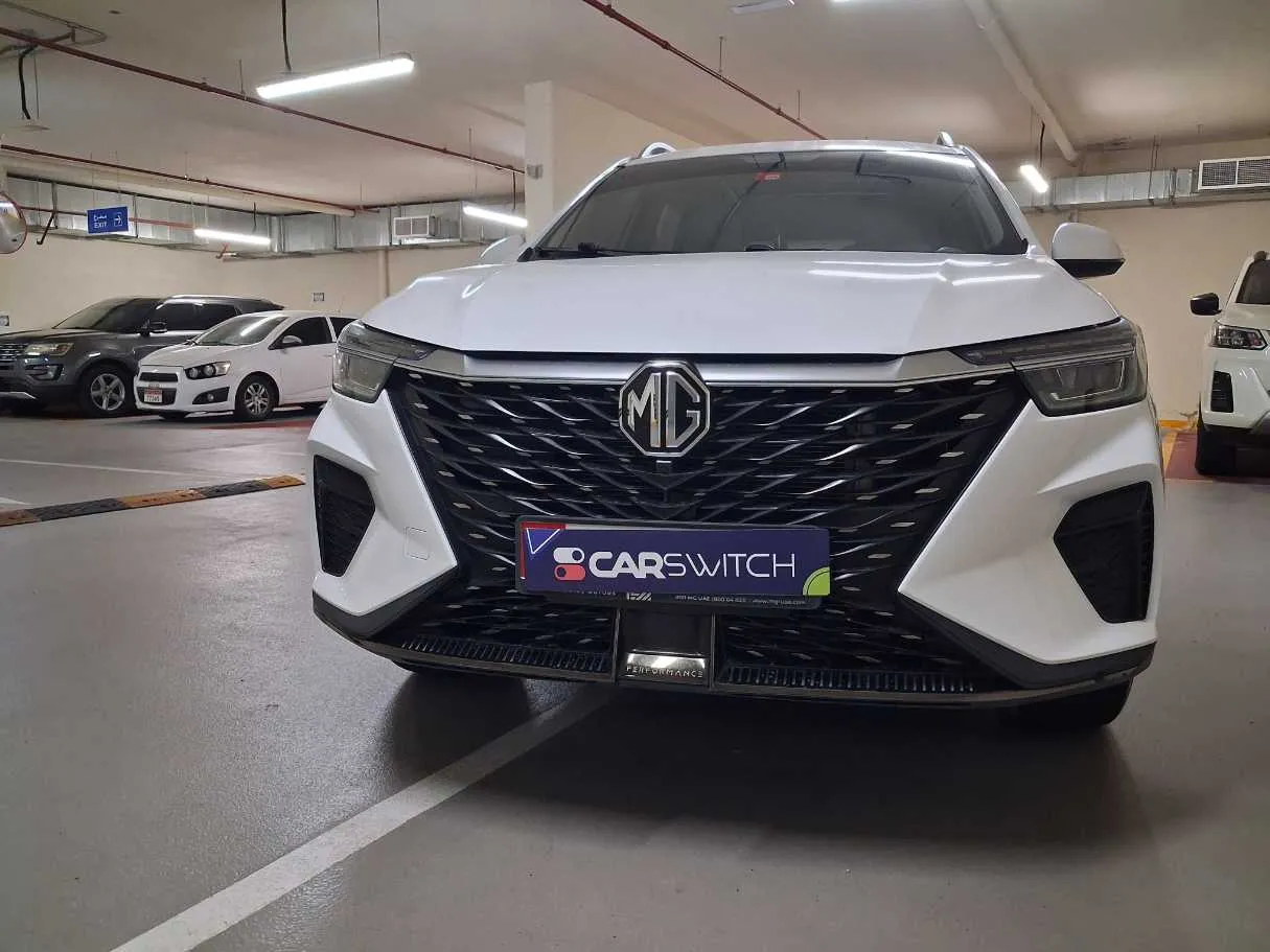 Car image 9
