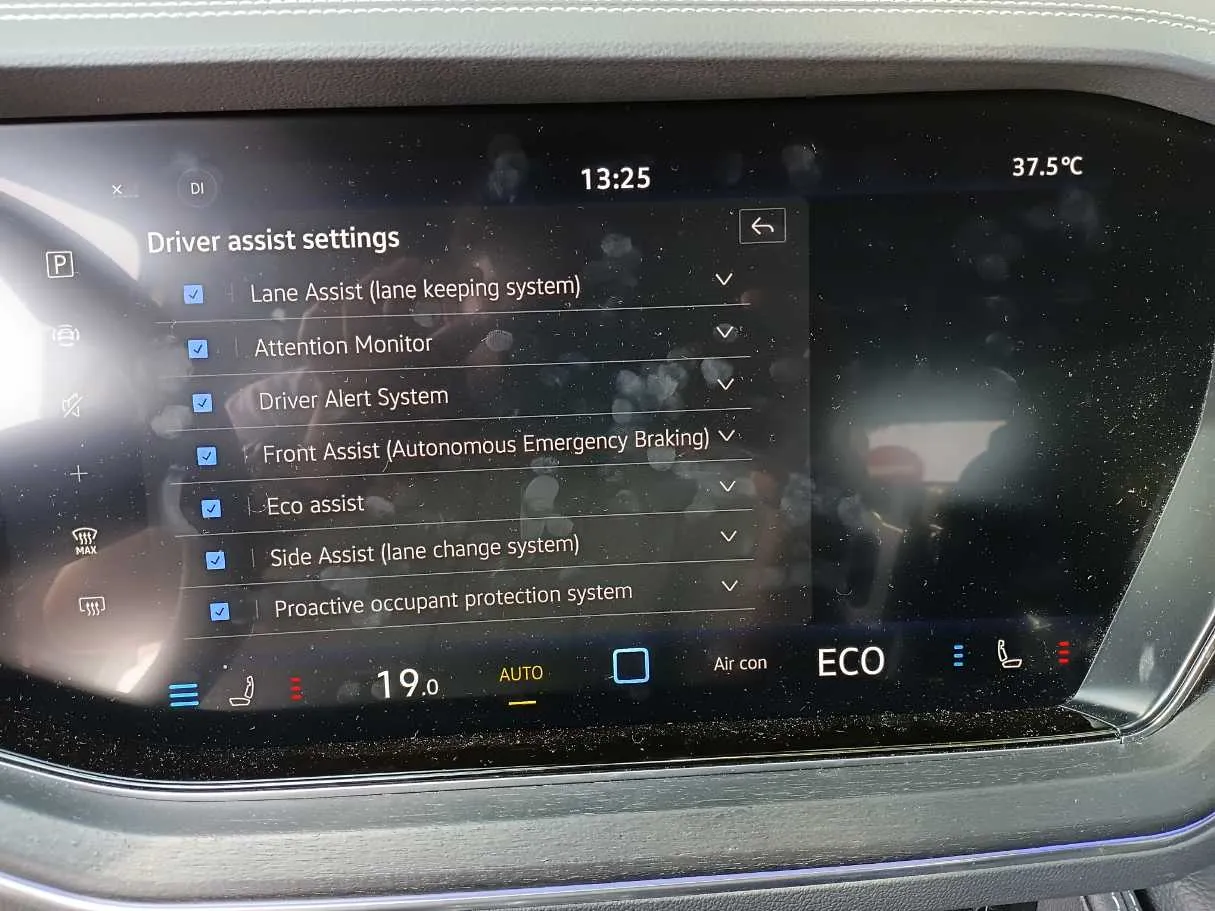 Car image 28