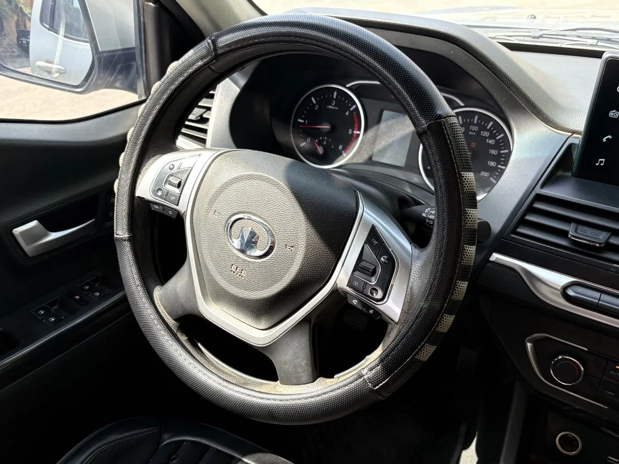 Car image 22