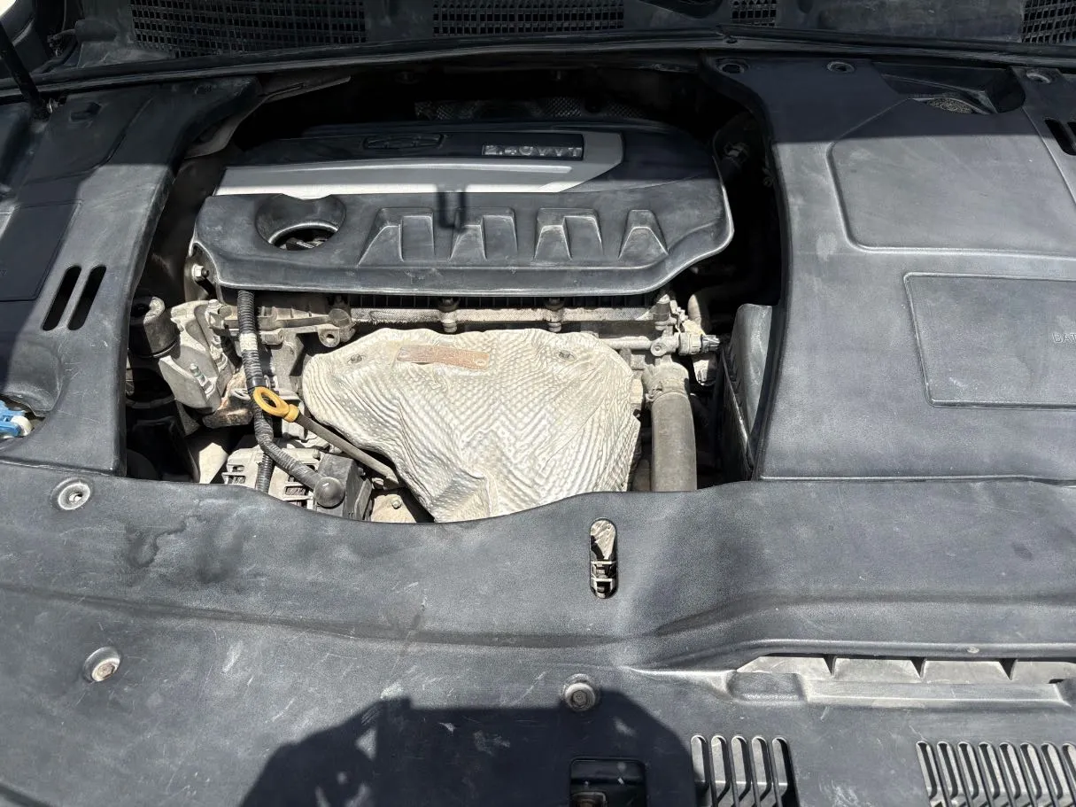 Car image 27