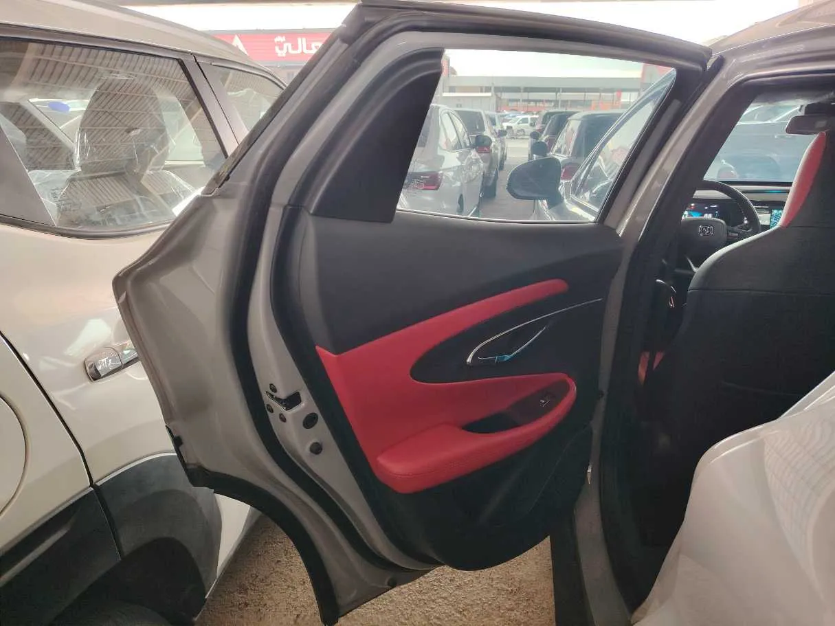 Car image 21