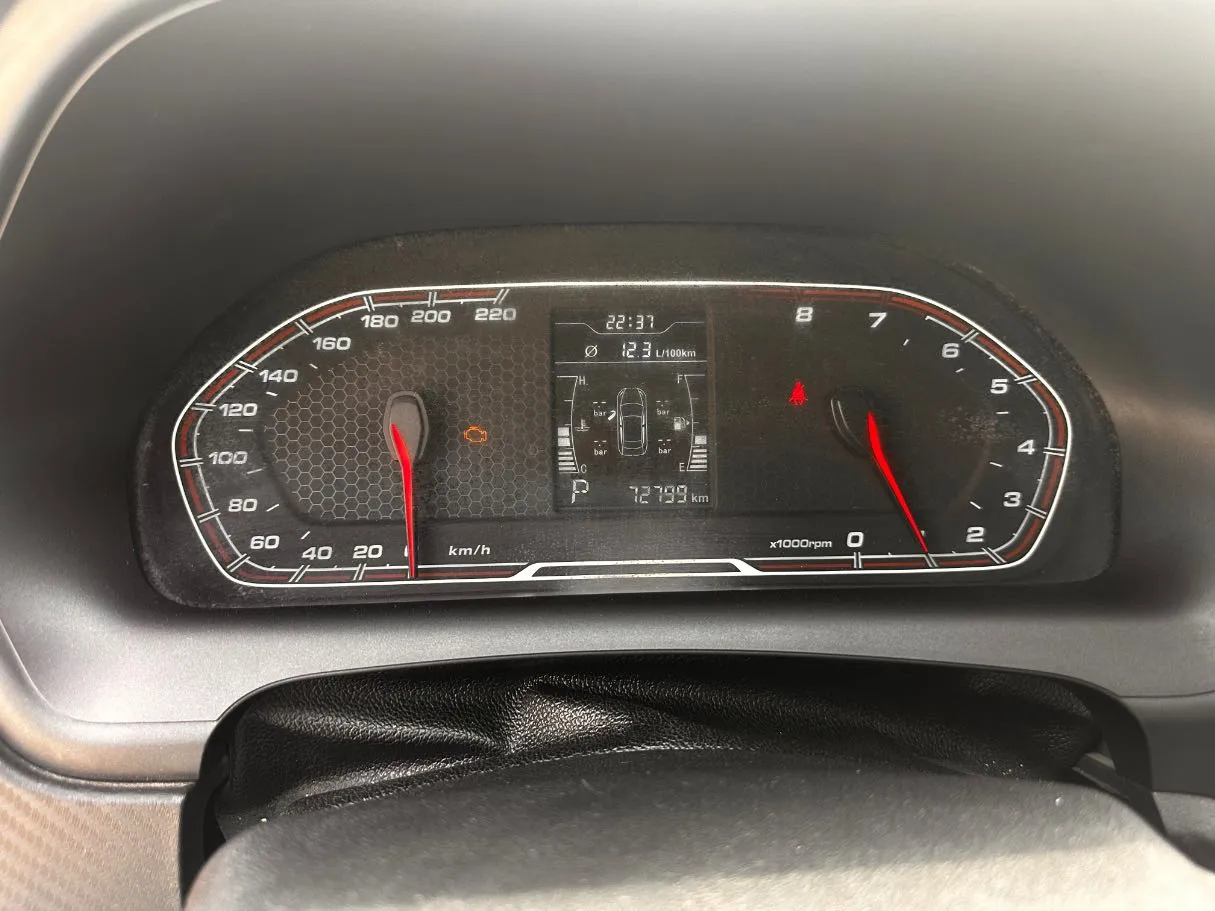 Car image 21