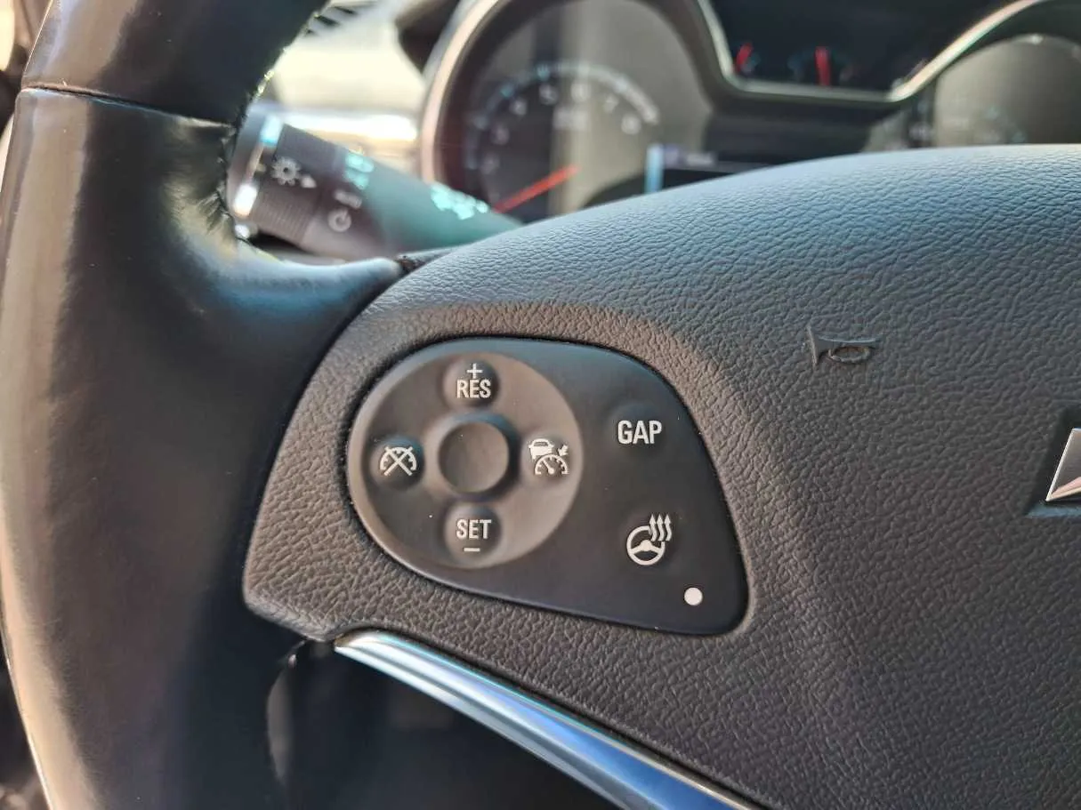 Car image 22