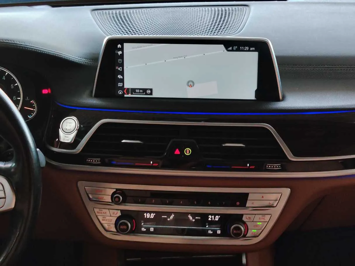 Car image 21