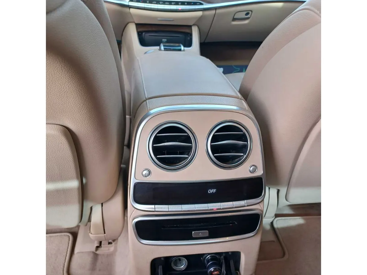 Car image 27