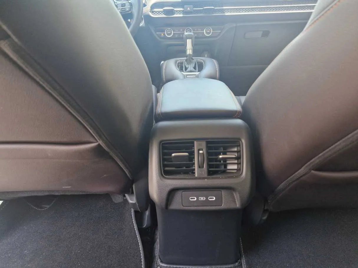Car image 21