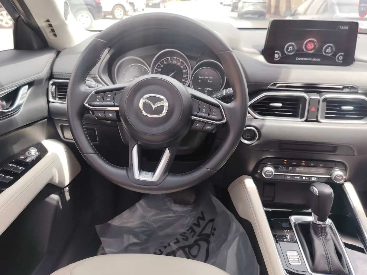 Car image 22
