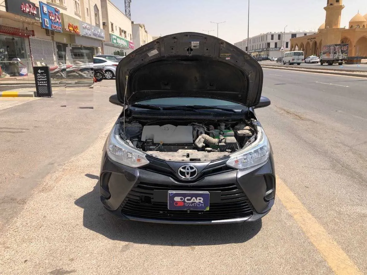 Car image 21