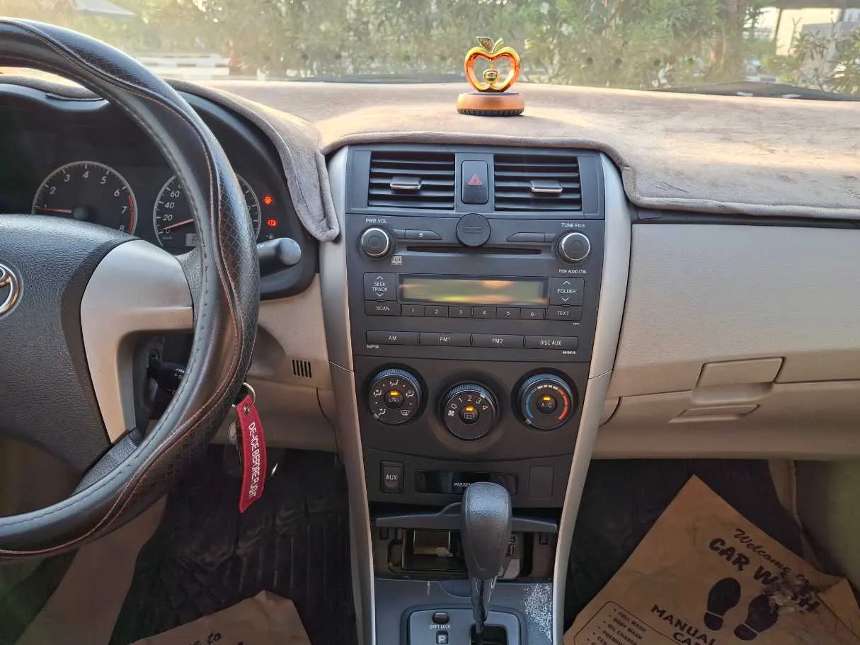 Car image 16