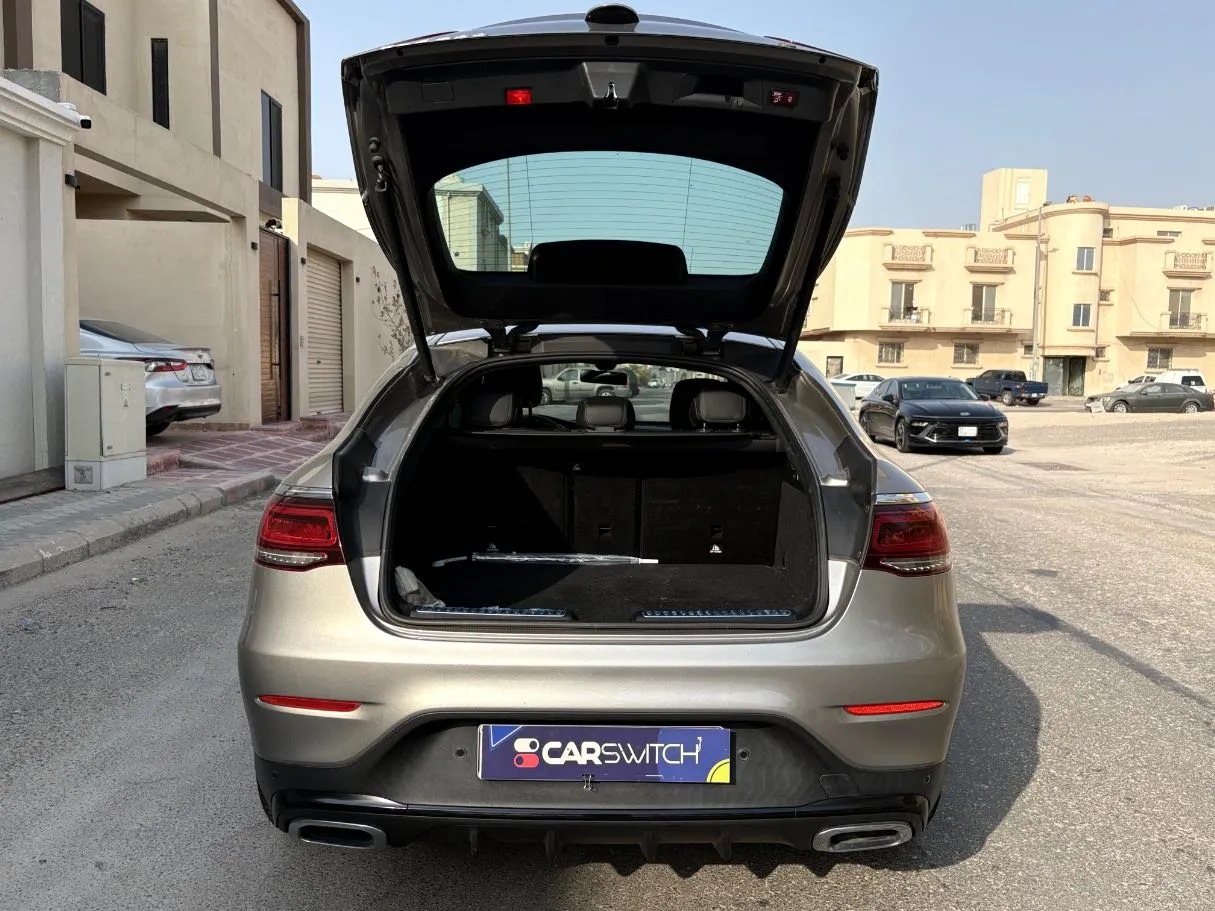 Car image 22