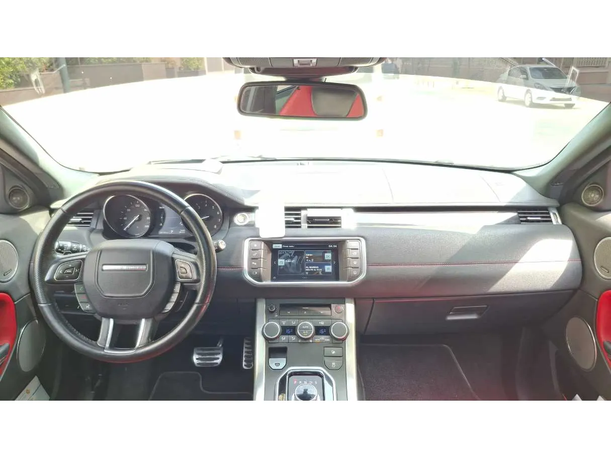 Car image 16