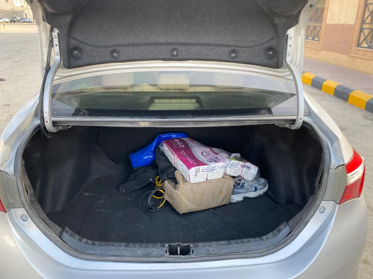 Car image 18