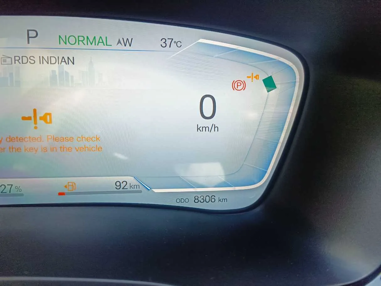 Car image 27