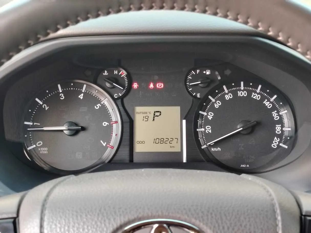 Car image 25