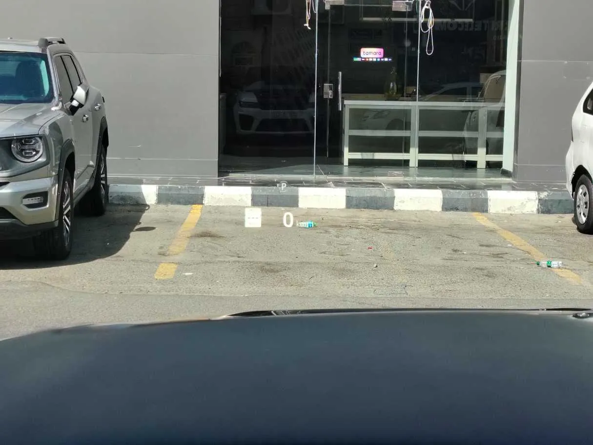 Car image 35