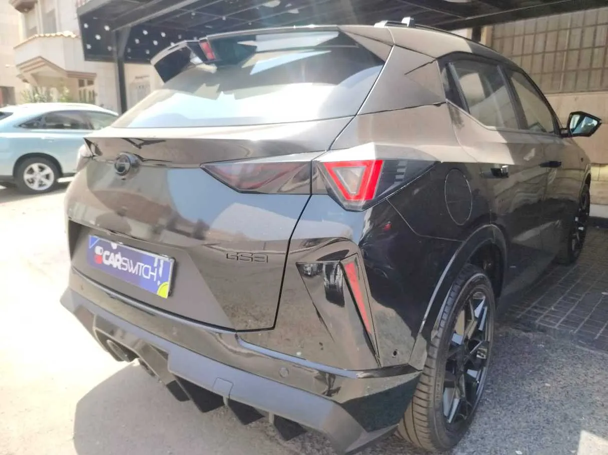 Car image 5