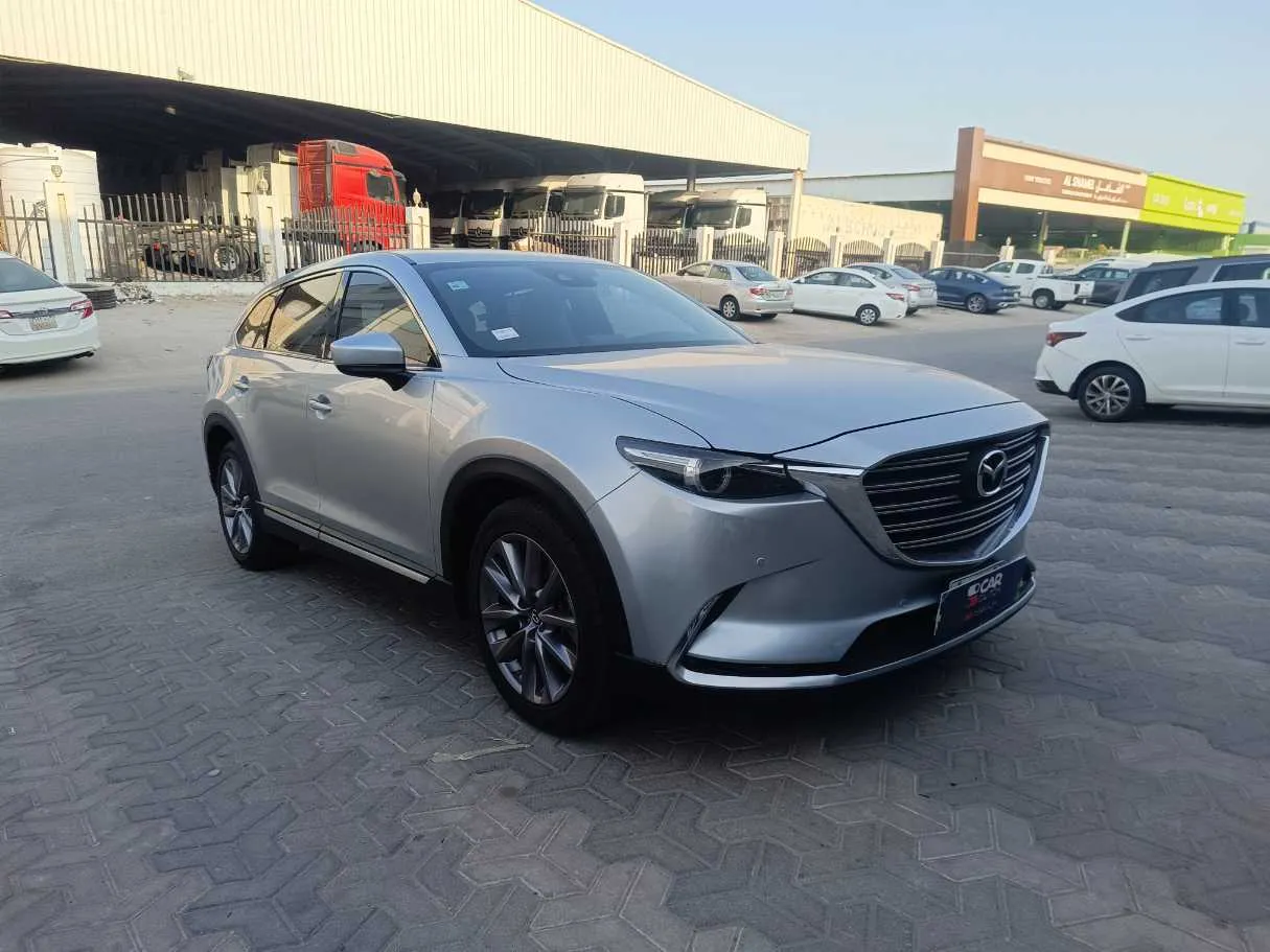 Car image 3