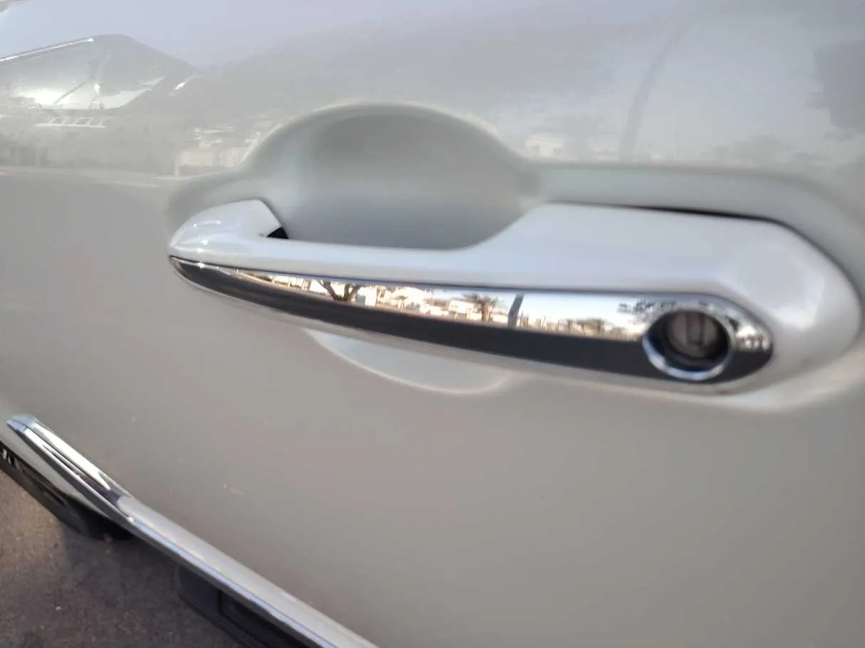 Car image 33