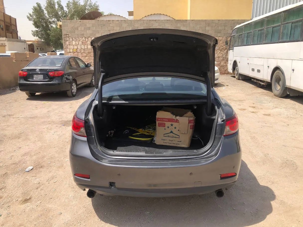 Car image 20