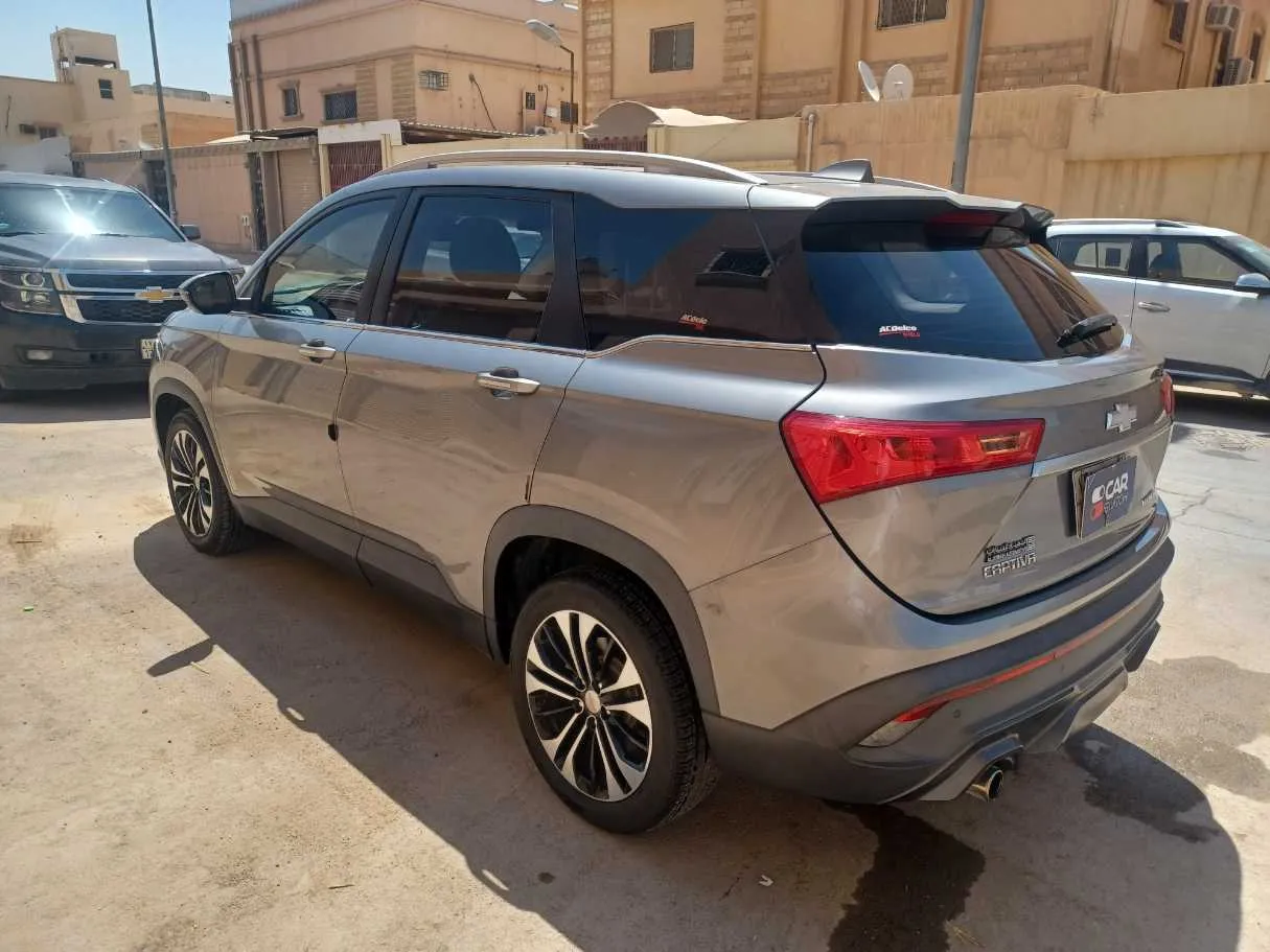Car image 7