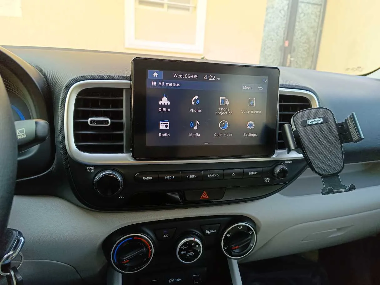 Car image 22