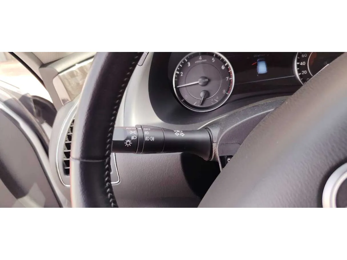 Car image 28