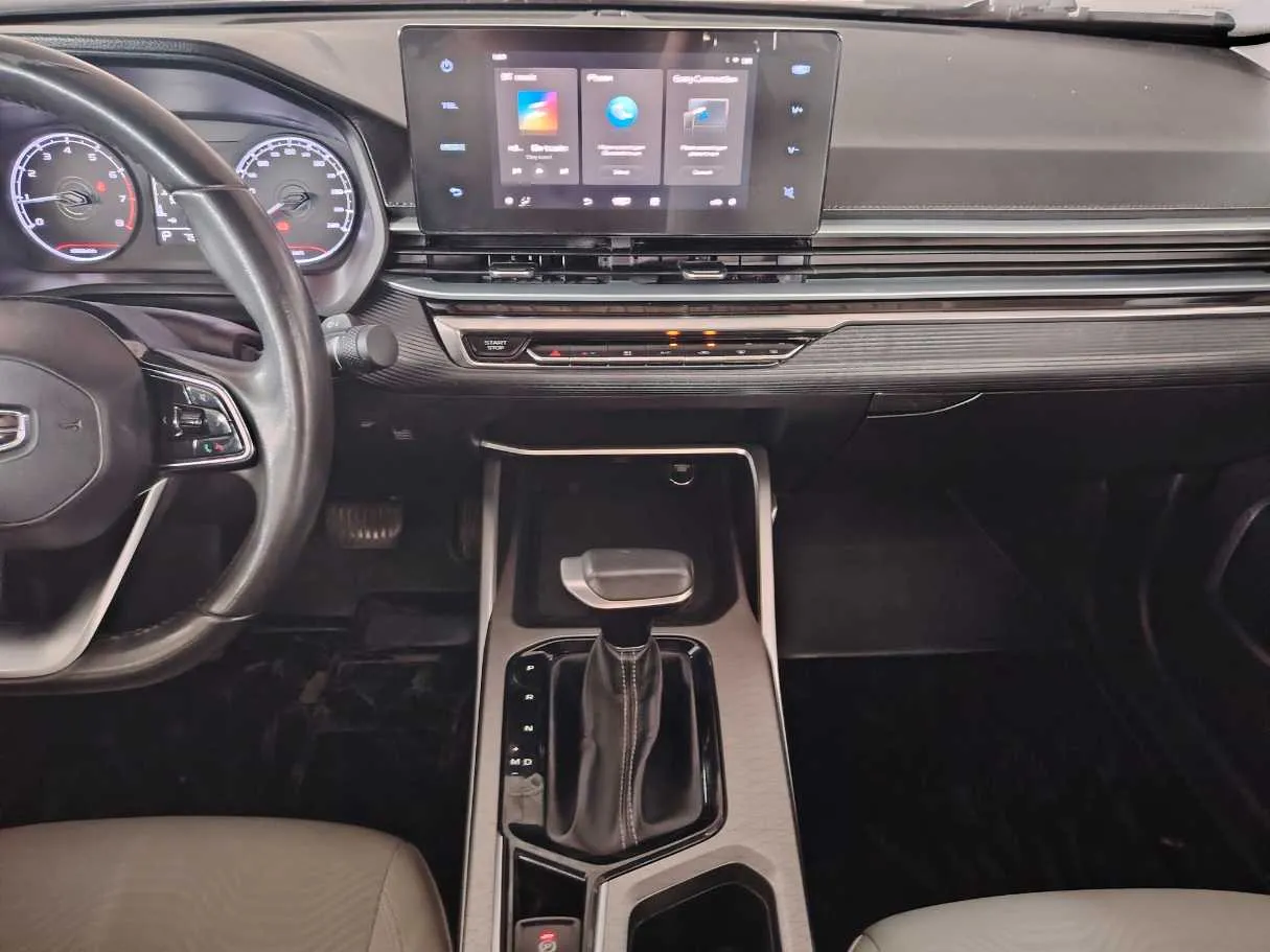 Car image 22