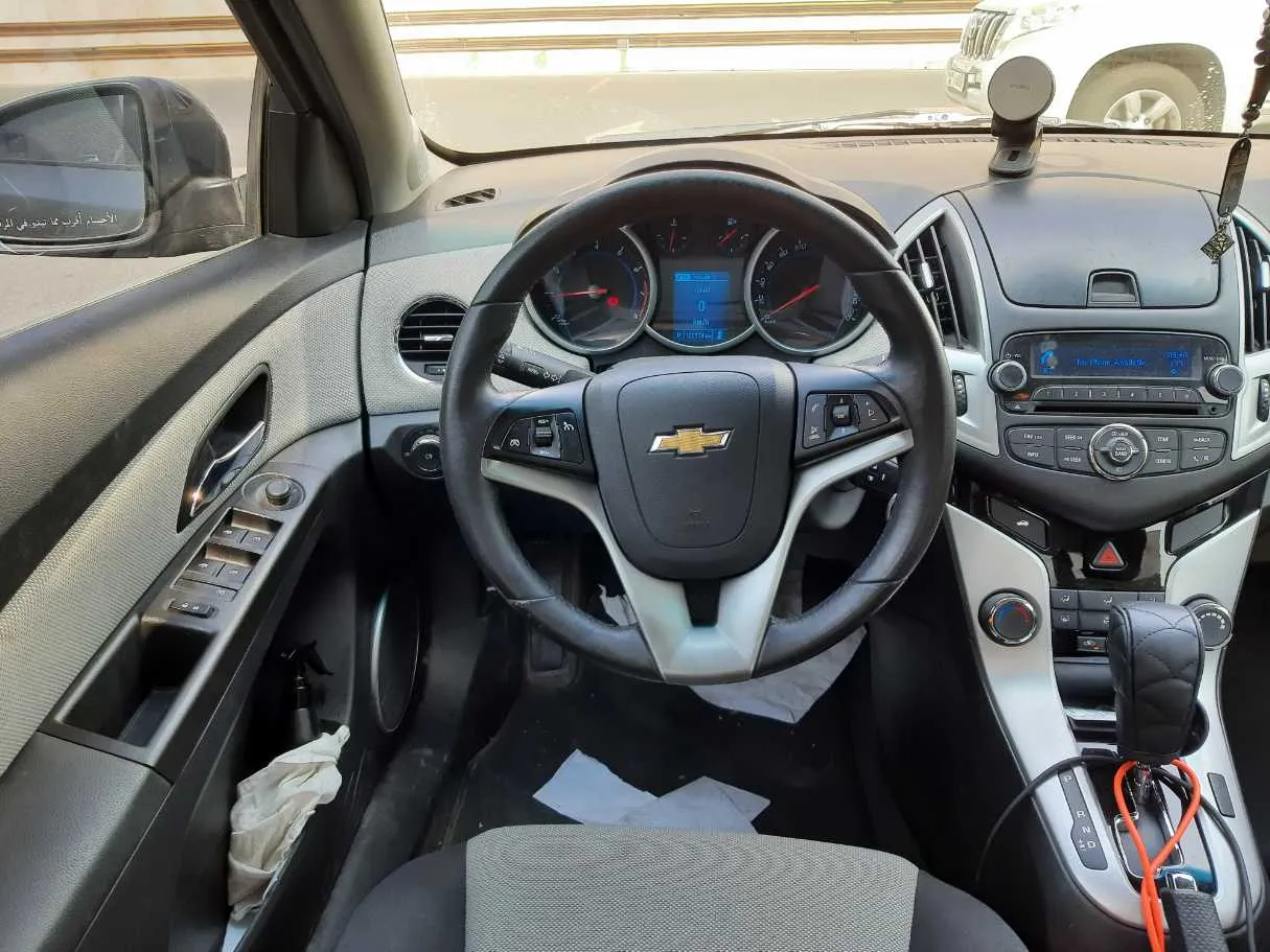 Car image 17