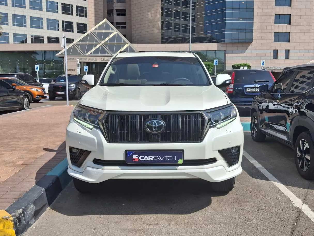 Car image 2