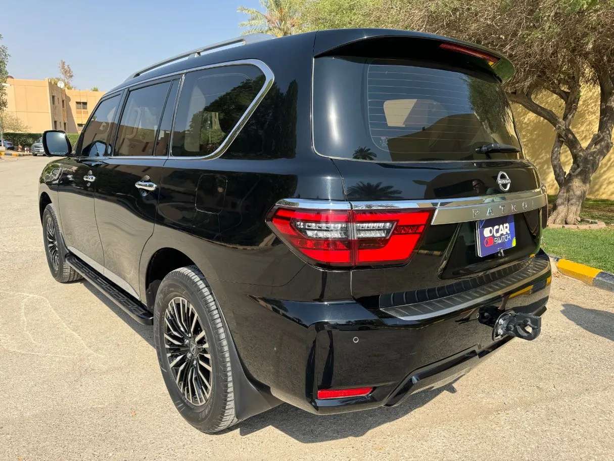 Car image 7