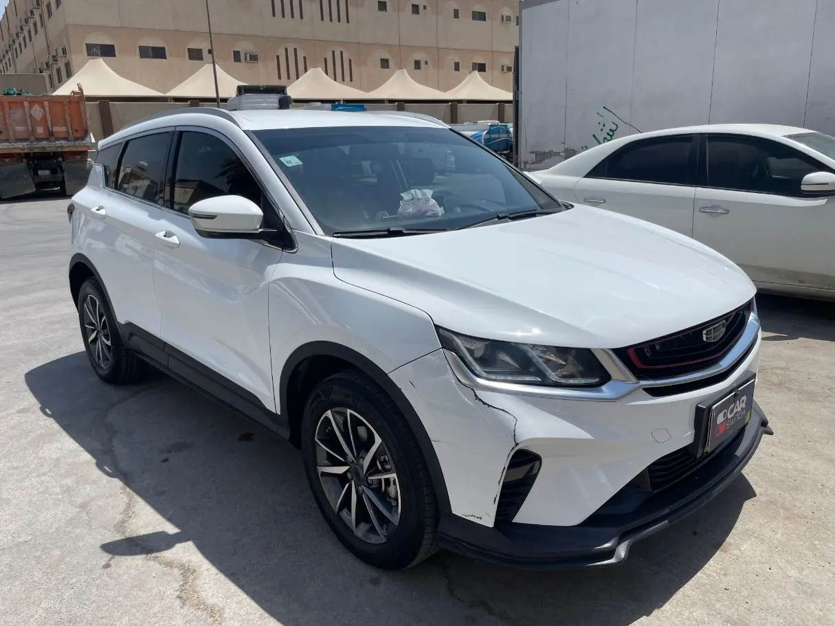 Car image 3