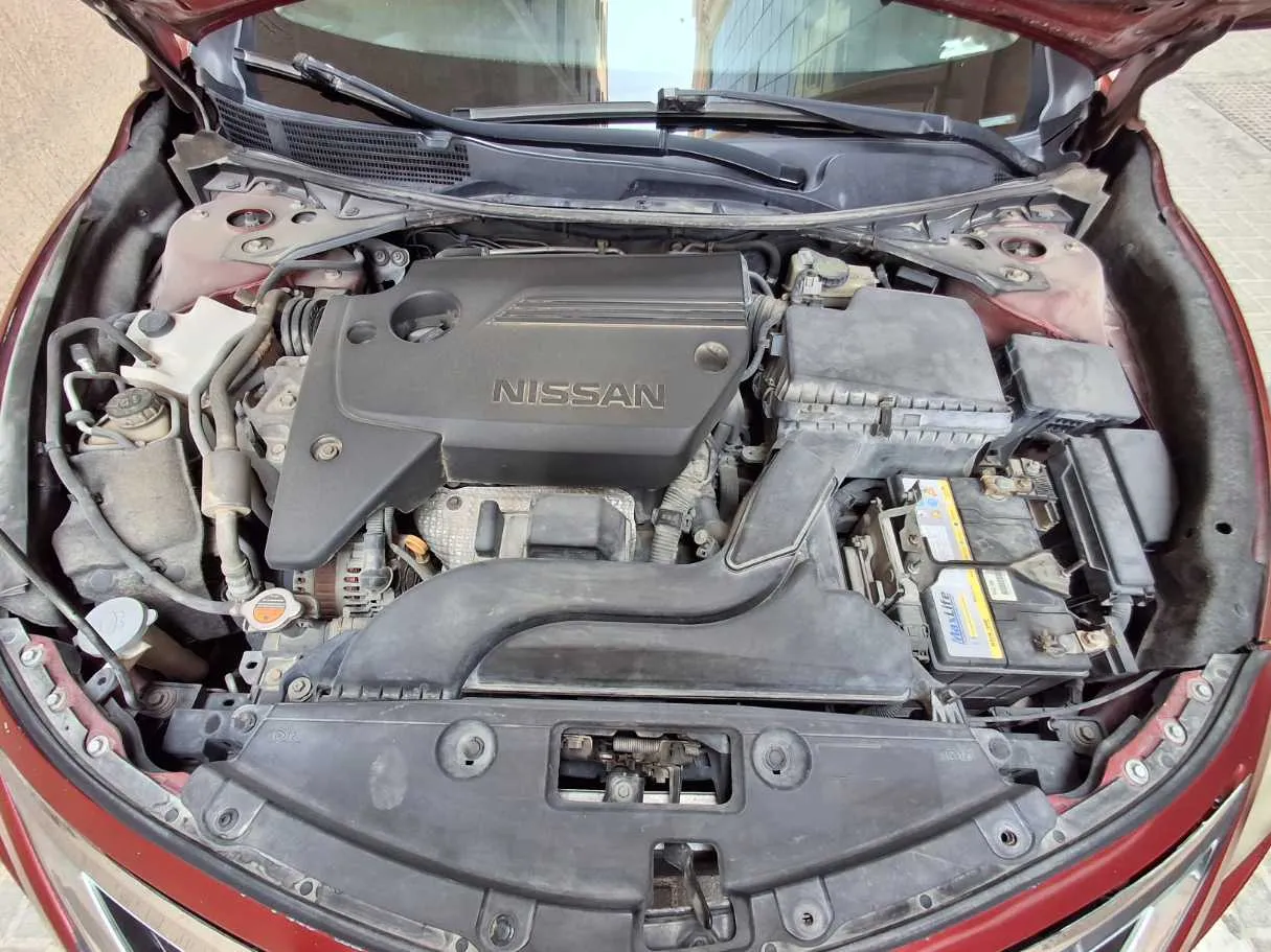 Car image 19
