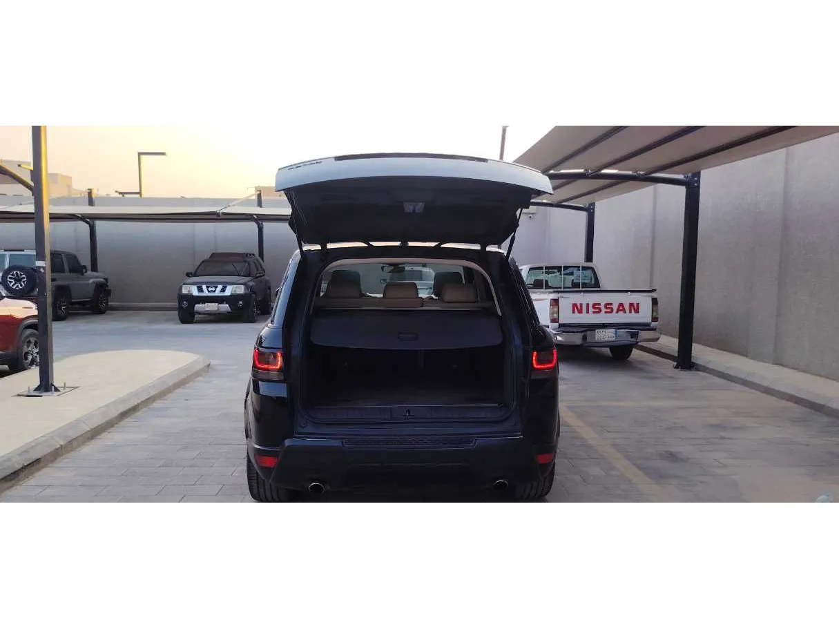 Car image 21