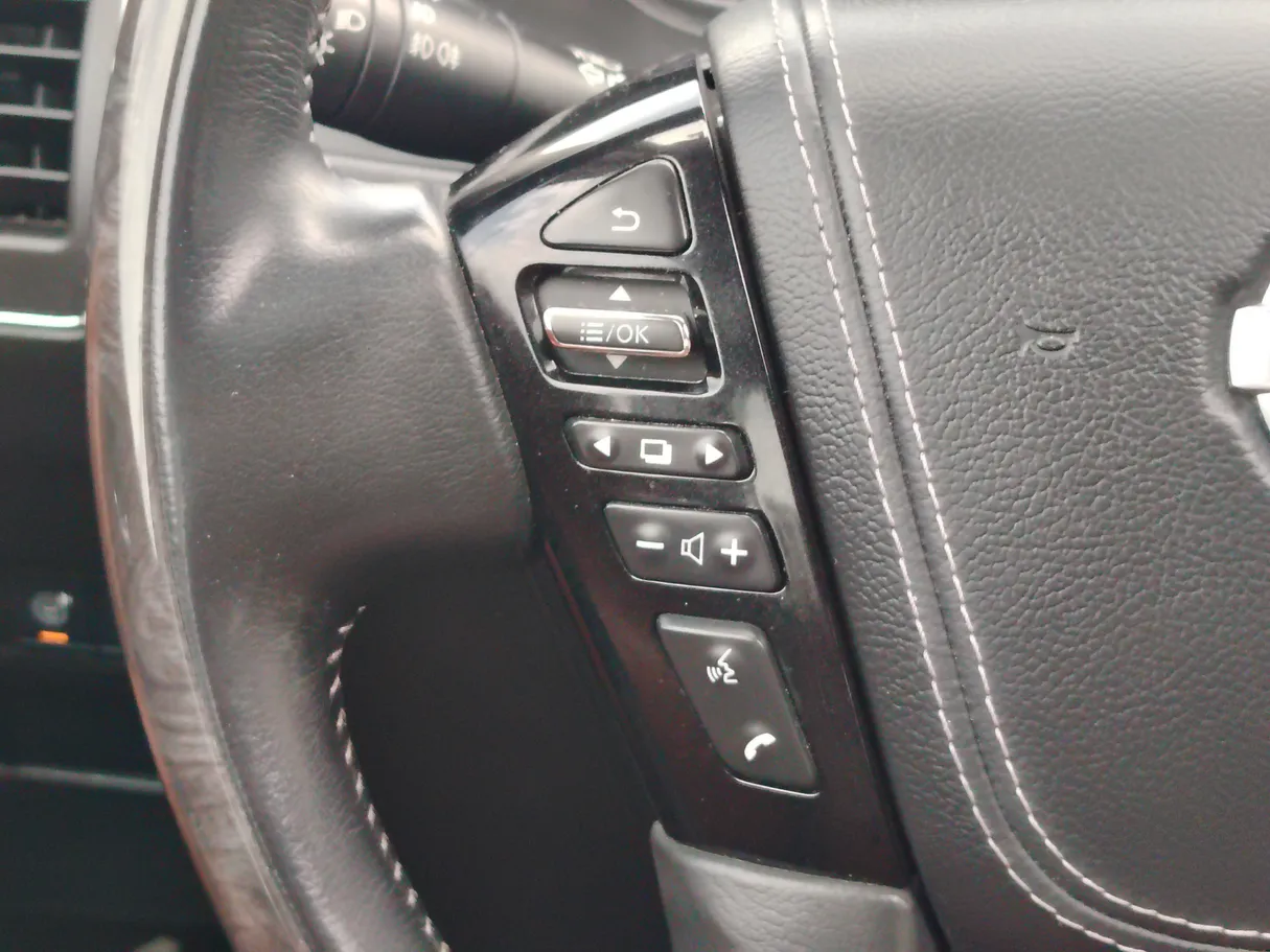 Car image 27