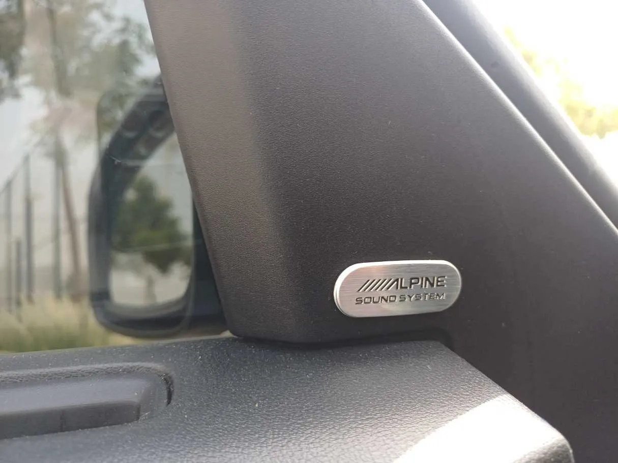 Car image 21