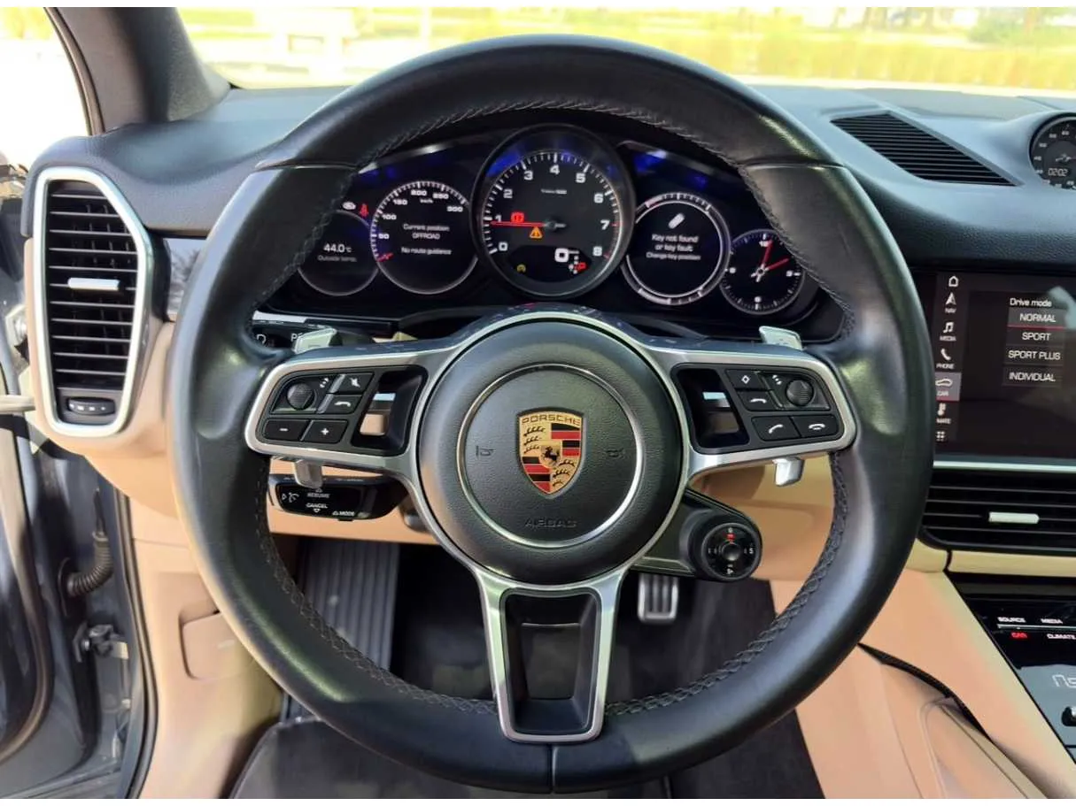 Car image 22